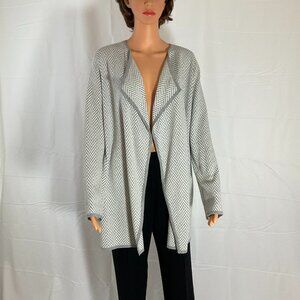 Vince Camuto Gray/White Herringbone Pattern Cardigan / Size M / Classic/Tailored